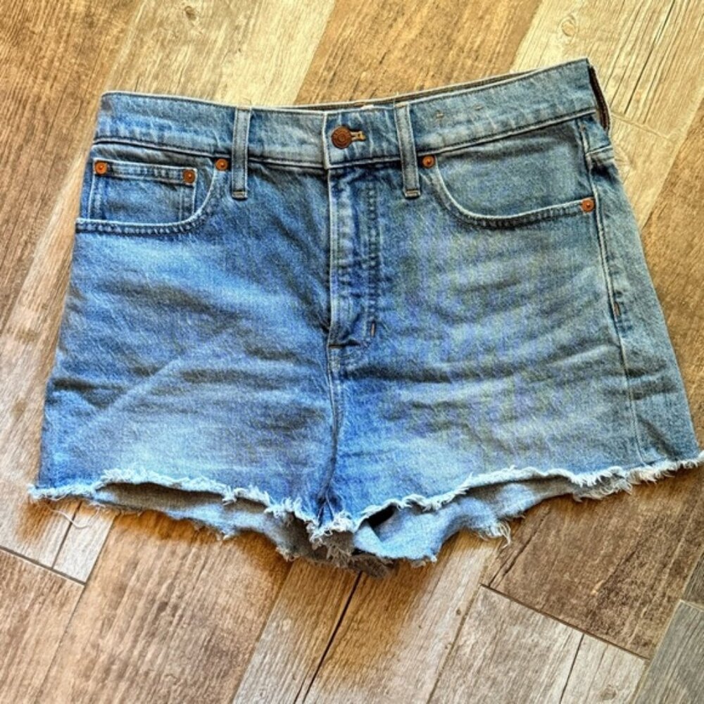 Madewell the perfect jean short size 29